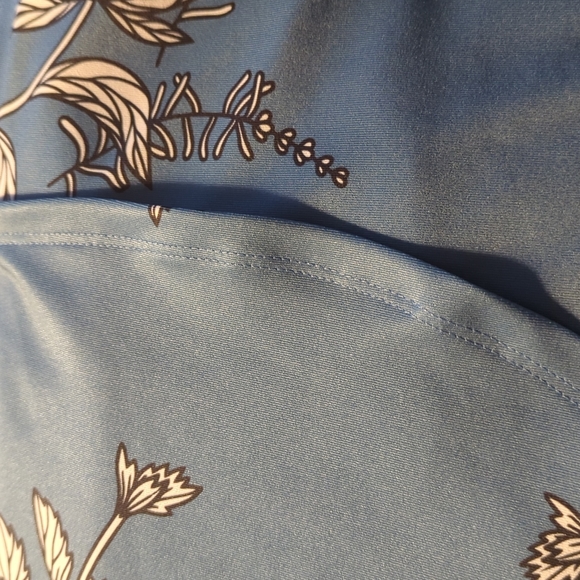 Nettle's Tale swim skirt | Blue Floral | 4X - Picture 10 of 13